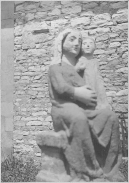 statue : Vierge assise à l'Enfant, vue générale - © Ministère de la Culture (France), Médiathèque du patrimoine et de la photographie (objets mobiliers), tous droits réservés