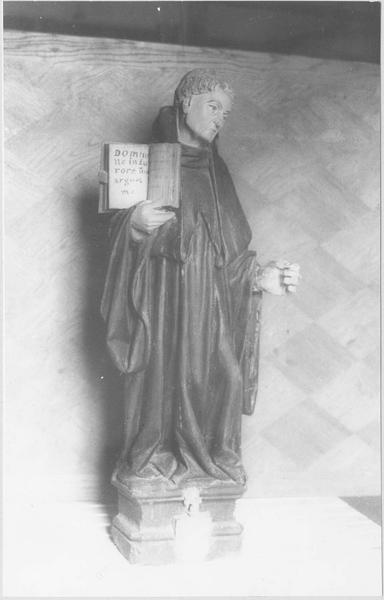 statue : saint Benoît, vue générale