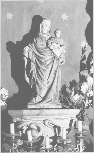 statue : Vierge à l'Enfant dite Notre-Dame d'Illy, vue générale