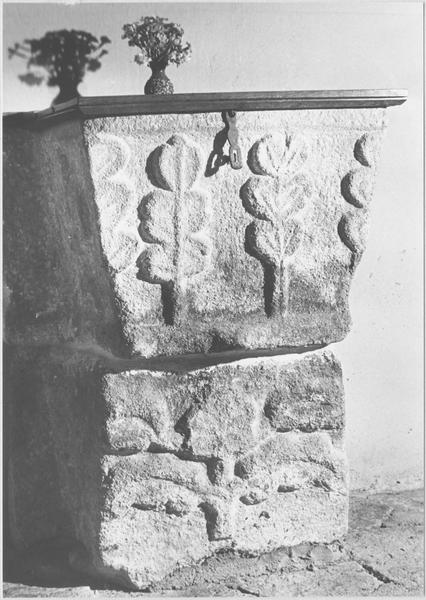 fonts baptismaux, vue générale