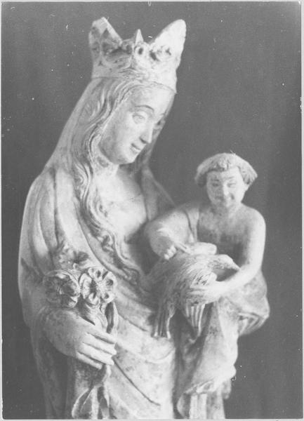 statue : Vierge à l'Enfant, vue partielle