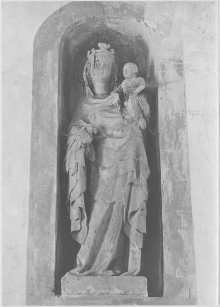 statue : Vierge à l'Enfant, vue générale