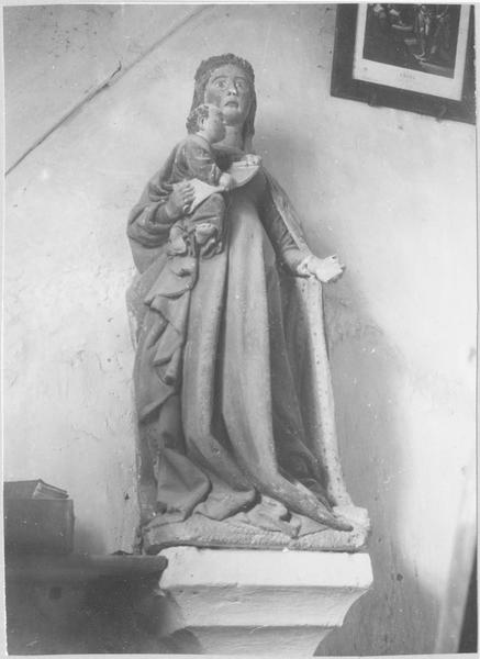 statue : Vierge à l'Enfant, vue générale