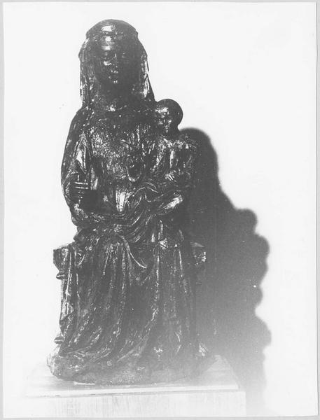 statue : Vierge à l'Enfant, vue générale