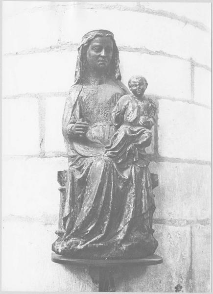 statue : Vierge à l'Enfant, vue générale