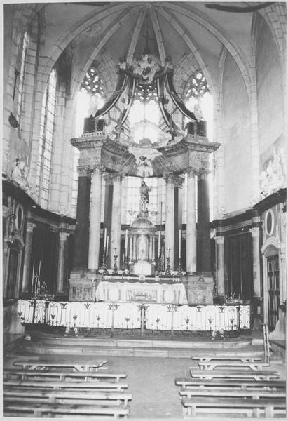 autel, tabernacle, baldaquin d'autel (maître-autel), lambris de demi-revêtement, vue générale - © Ministère de la Culture (France), Médiathèque du patrimoine et de la photographie (objets mobiliers), tous droits réservés