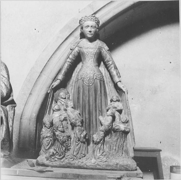 statue : Vierge de miséricorde, vue générale - © Ministère de la Culture (France), Médiathèque du patrimoine et de la photographie (objets mobiliers), tous droits réservés