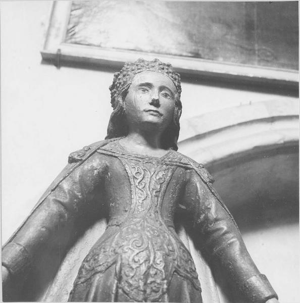 statue : Vierge de miséricorde, vue partielle