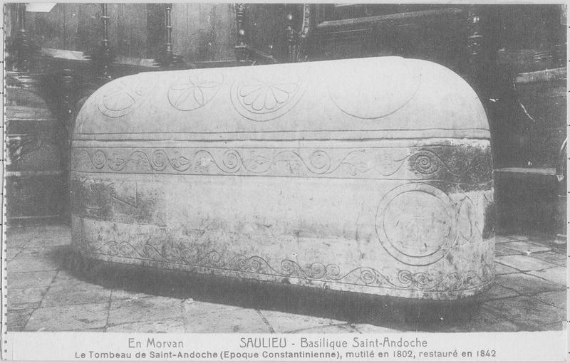 sarcophage dit de saint Andoche, vue générale - © Ministère de la Culture (France), Médiathèque du patrimoine et de la photographie (objets mobiliers), tous droits réservés