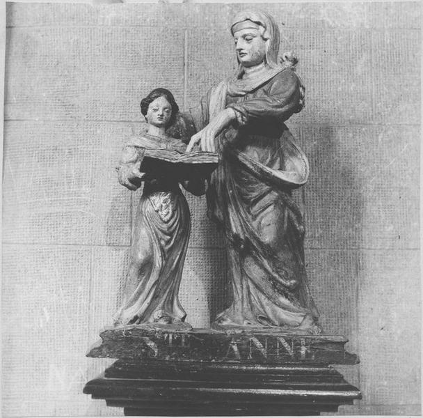 statue : Education de la Vierge, vue générale - © Ministère de la Culture (France), Médiathèque du patrimoine et de la photographie (objets mobiliers), tous droits réservés