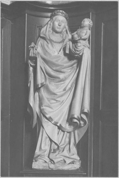 statue : Vierge à l'Enfant, vue générale - © Ministère de la Culture (France), Médiathèque du patrimoine et de la photographie (objets mobiliers), tous droits réservés