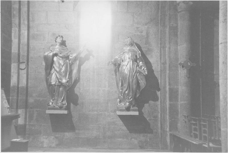 statues : sainte Claire, saint Augustin, vue générale