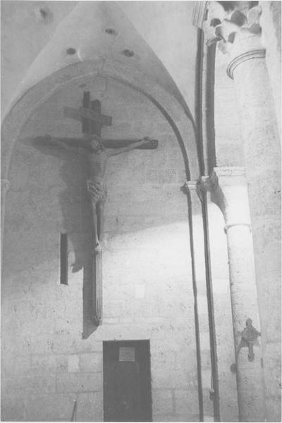 statue : Christ en croix, vue générale - © Ministère de la Culture (France), Médiathèque du patrimoine et de la photographie (objets mobiliers), tous droits réservés