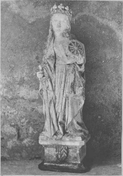 statue : sainte Catherine d'Alexandrie, vue générale