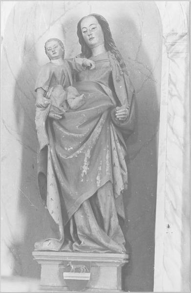 statue : Vierge à l'Enfant, vue générale - © Ministère de la Culture (France), Médiathèque du patrimoine et de la photographie (objets mobiliers), tous droits réservés