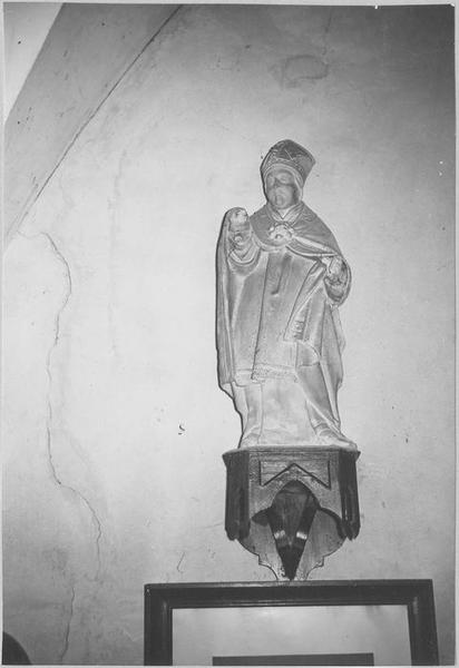 Statue : saint évêque bénissant