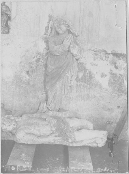 groupe sculpté : Vierge de Pitié, vue générale