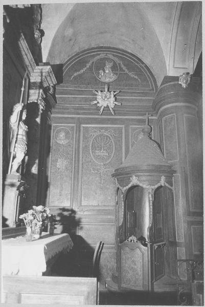 lambris de revêtement des chapelles latérales, vue partielle