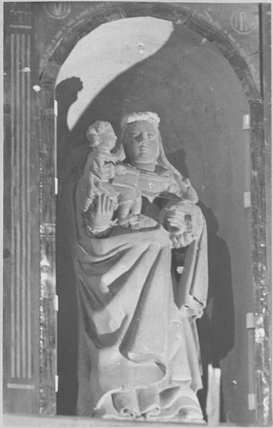 Statue : Vierge à l'Enfant