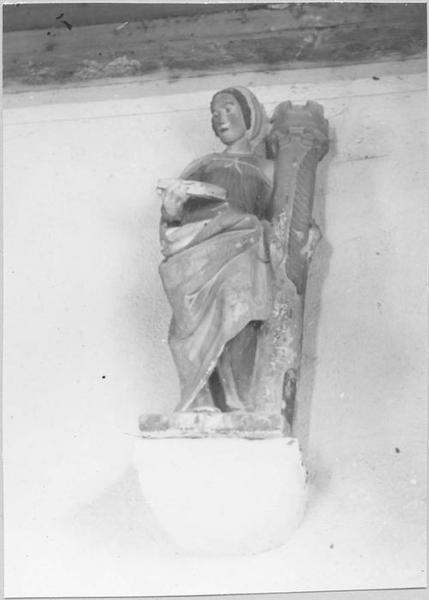 statue : sainte Barbe, vue générale