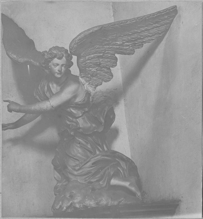 statue : ange adorateur, vue générale - © Ministère de la Culture (France), Médiathèque du patrimoine et de la photographie, diffusion RMN-GP