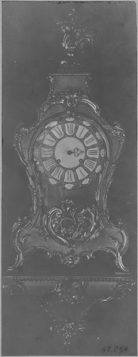 pendule et socle, vue générale - © Ministère de la Culture (France), Médiathèque du patrimoine et de la photographie, diffusion RMN-GP