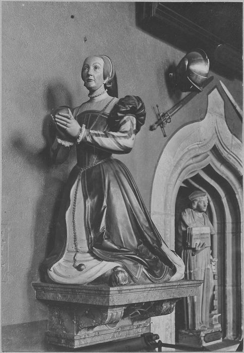 statue tombale d'Antoinette de Fontette, vue générale