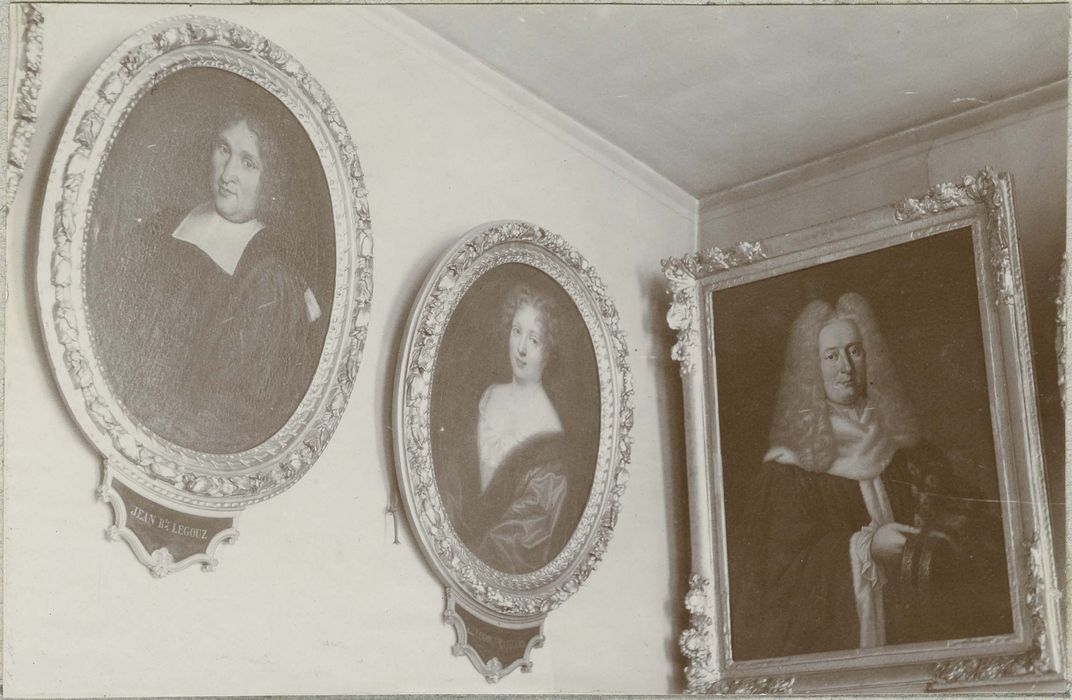 tableaux : Jean-Baptiste Legouz, Louise Legouz Maillard, Bénigne germain Legouz, vue générale