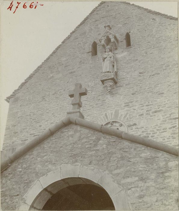 statue : saint Remi, vue générale