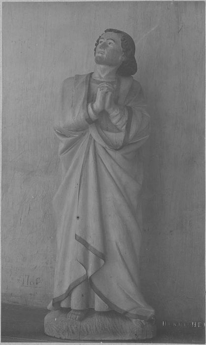 statue : saint Jean l'Evangéliste, vue générale