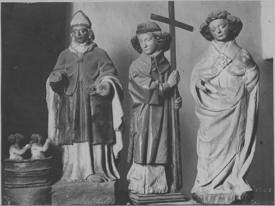 statue de bâton de procession : saint Nicolas, statues (statuettes) : anges, vue générale
