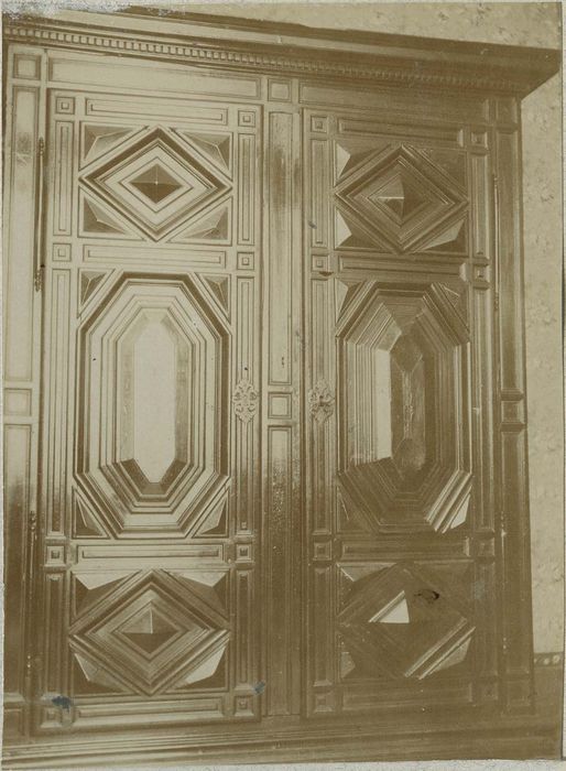 armoire, vue générale - © Ministère de la Culture (France), Médiathèque du patrimoine et de la photographie, diffusion RMN-GP