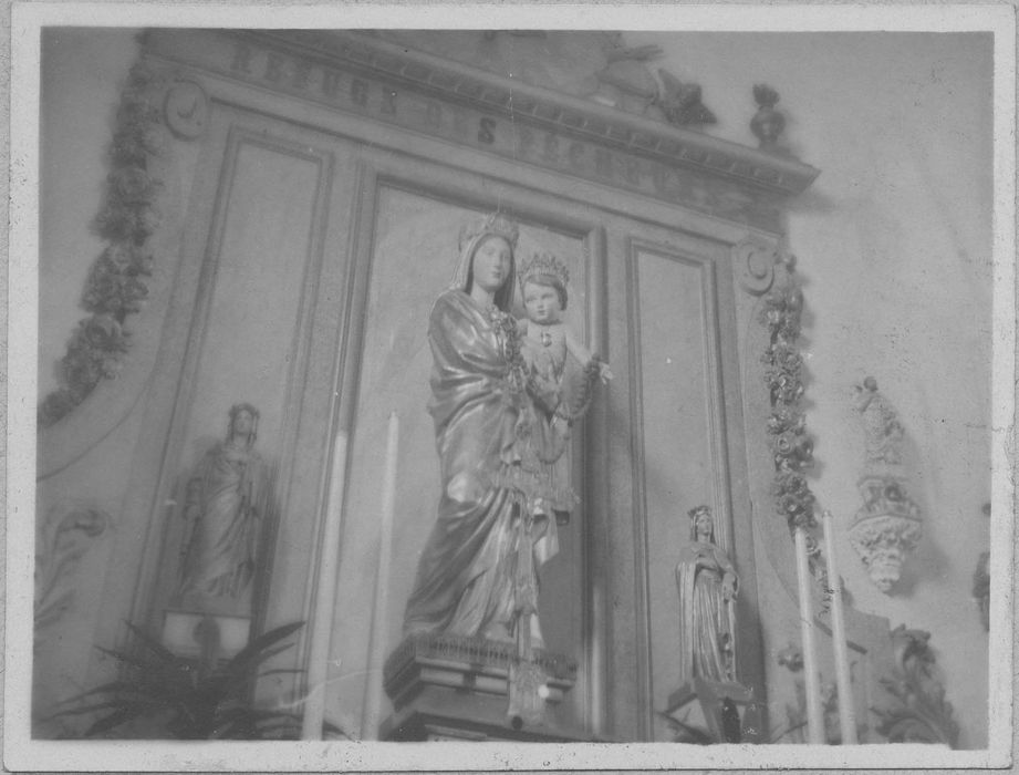 statue : Vierge à l'Enfant, vue générale