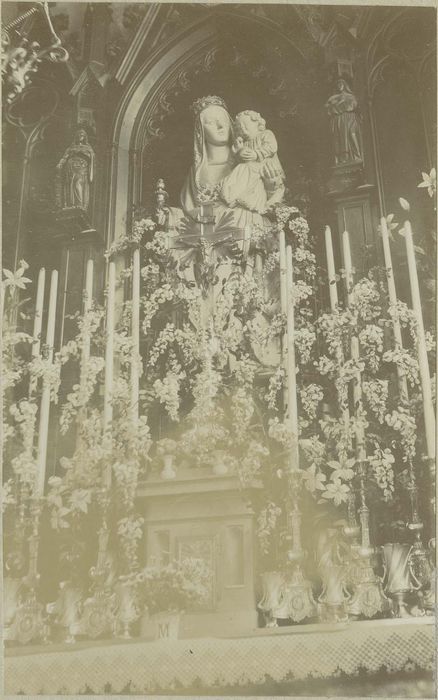 statue : Vierge à l'Enfant, vue générale