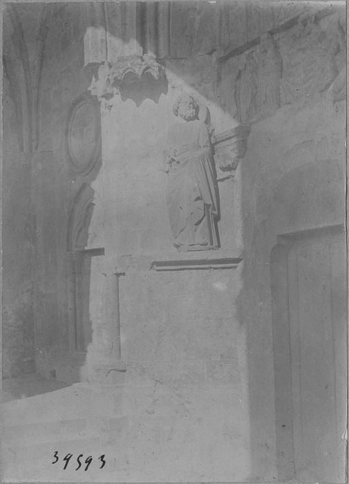 statue : saint Pierre, vue générale - © Ministère de la Culture (France), Médiathèque du patrimoine et de la photographie, diffusion RMN-GP