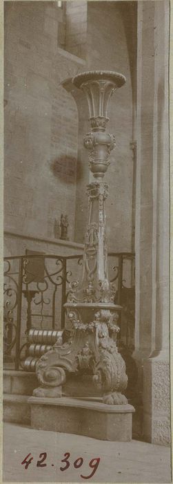 chandelier (torchère), vue générale