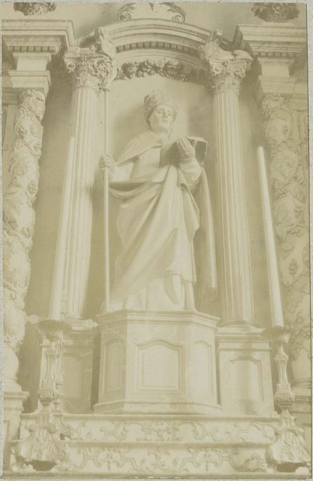 statue : saint Blaise, vue générale