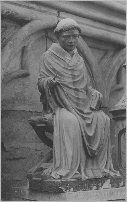 statue : saint Thibaut, vue générale