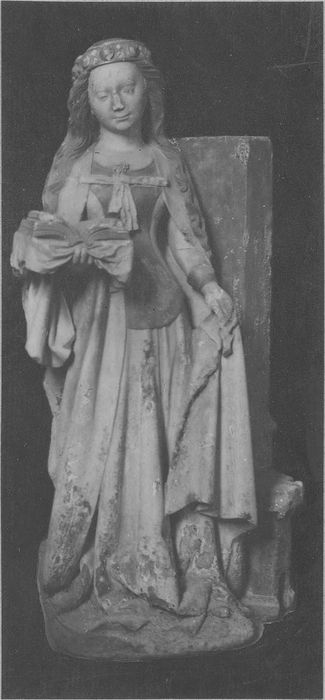 statue : sainte Barbe, vue générale