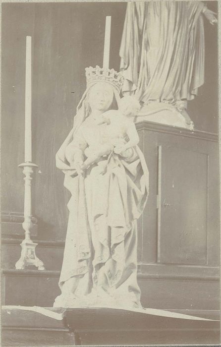 statue : Vierge à l'Enfant, vue générale