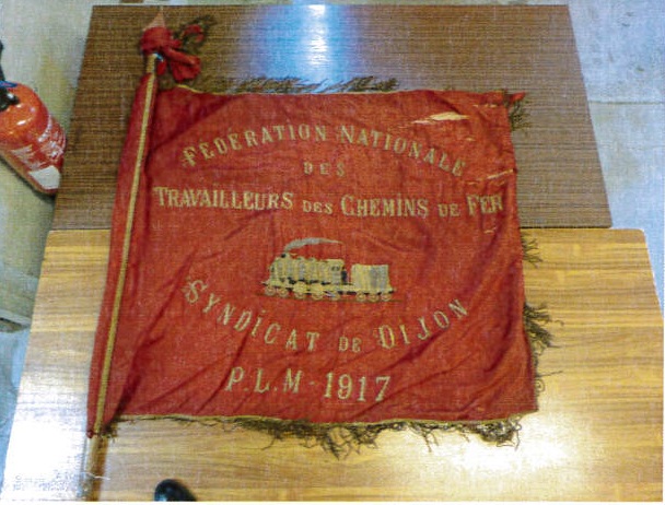 drapeau syndical : Fédération nationale des travailleurs des chemins de fer - © Ministère de la Culture (France), Médiathèque du patrimoine et de la photographie (objets mobiliers), tous droits réservés