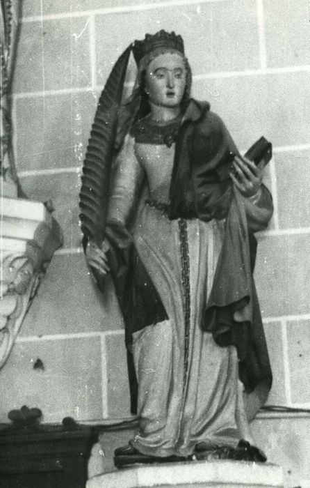 statue : Sainte Reine