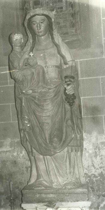 statue : Vierge à l'Enfant