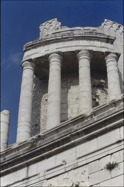 Colonnade de la façade