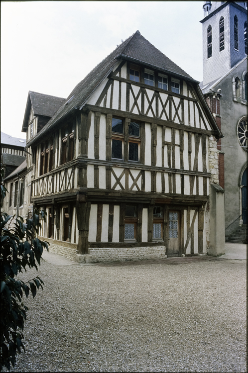 Façade à pans de bois