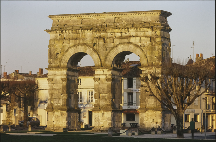 Arc de Triomphe, dit de Germanicus