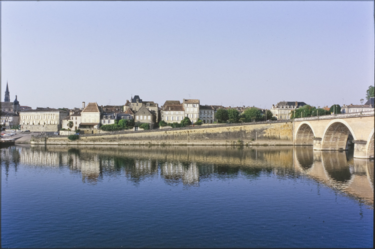 Village et pont
