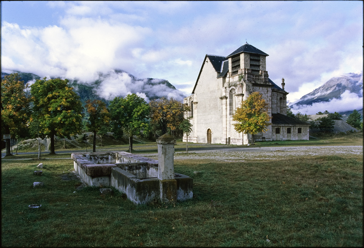 Église inachevée comprise dans l'ensemble architectural de la place-forte