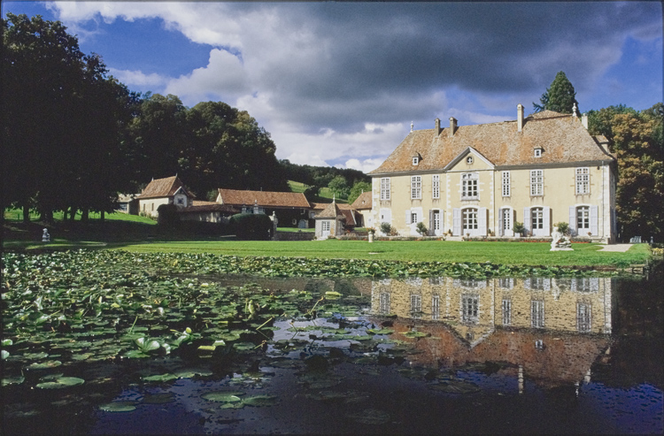 Vue générale depuis la pièce d’eau