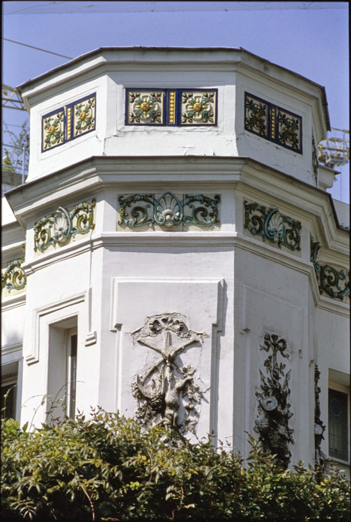 Façade, vue partielle